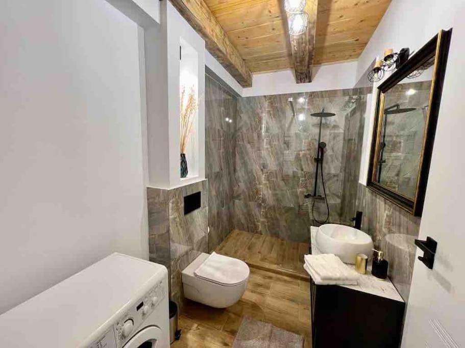 Adorable 3 Bedroom