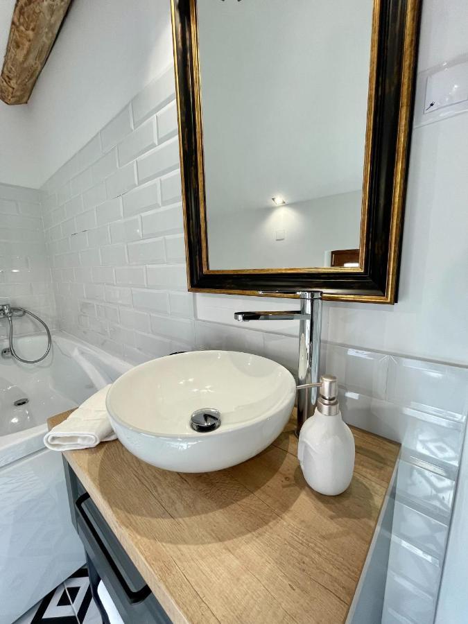 Adorable 3 Bedroom Căn hộ *